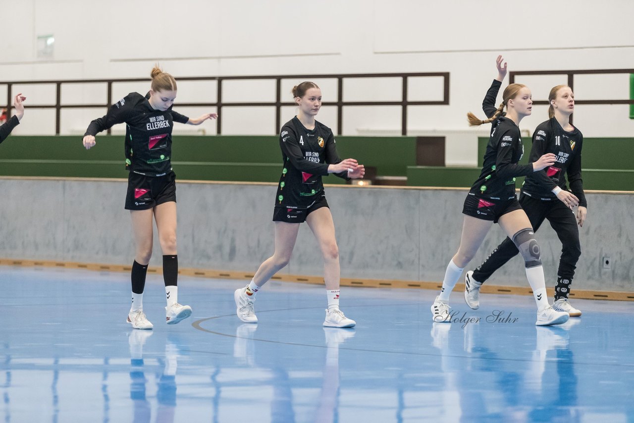 Bild 41 - wBJ TSV Ellerbek - TSV Uetersen : Ergebnis: 15:10
